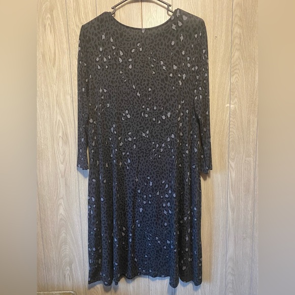 Time and Tru Cheetah Dress Large - Picture 3 of 3